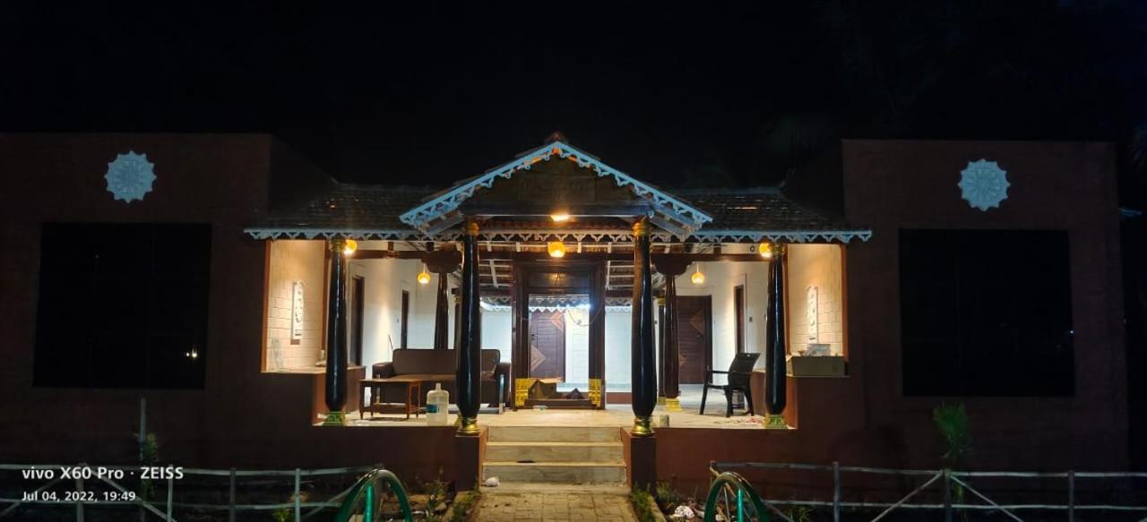 Krish Garden Villa จิตัมพรัม ภายนอก รูปภาพ